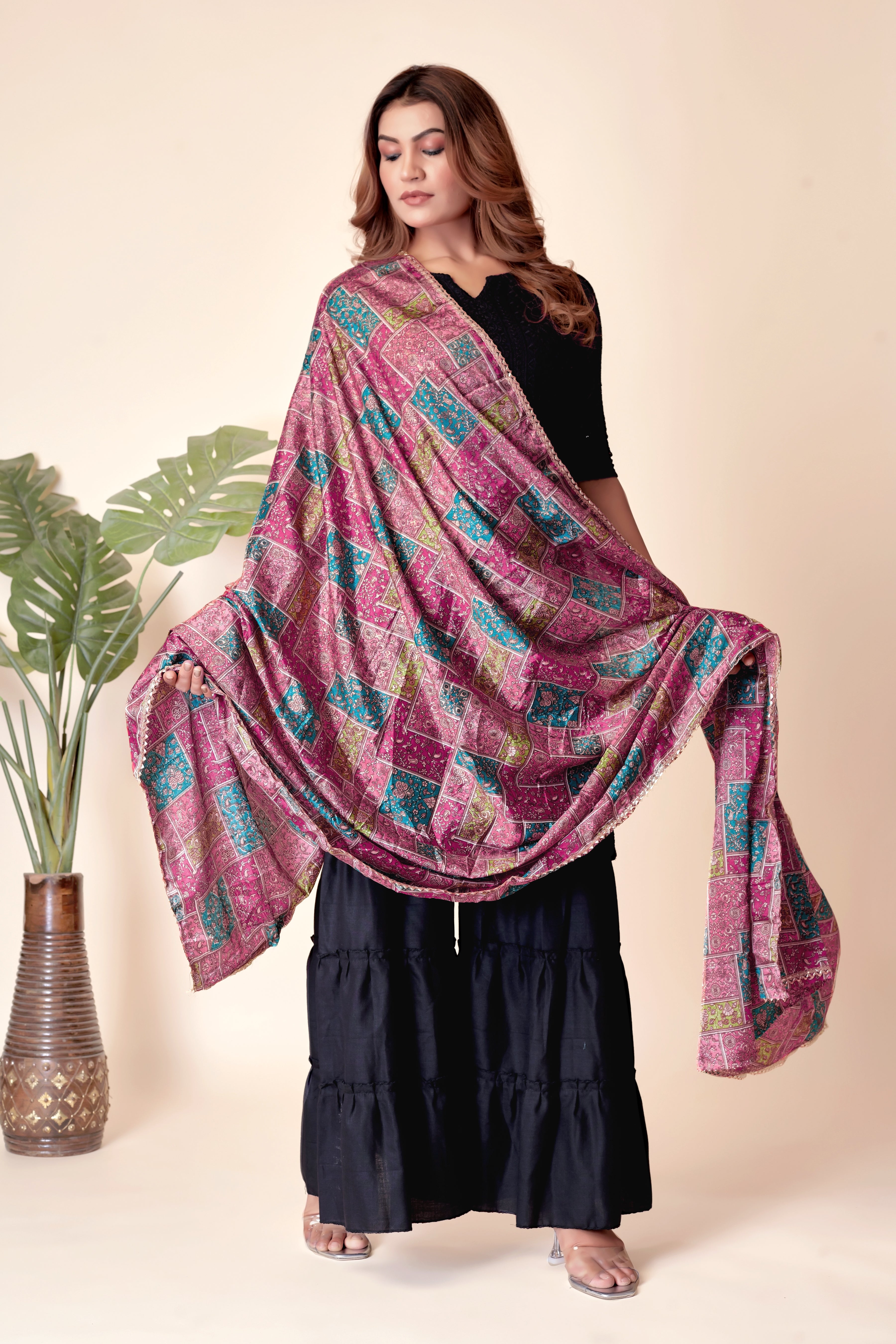 Gulabi Noor – Pink & Magenta Printed Dupatta