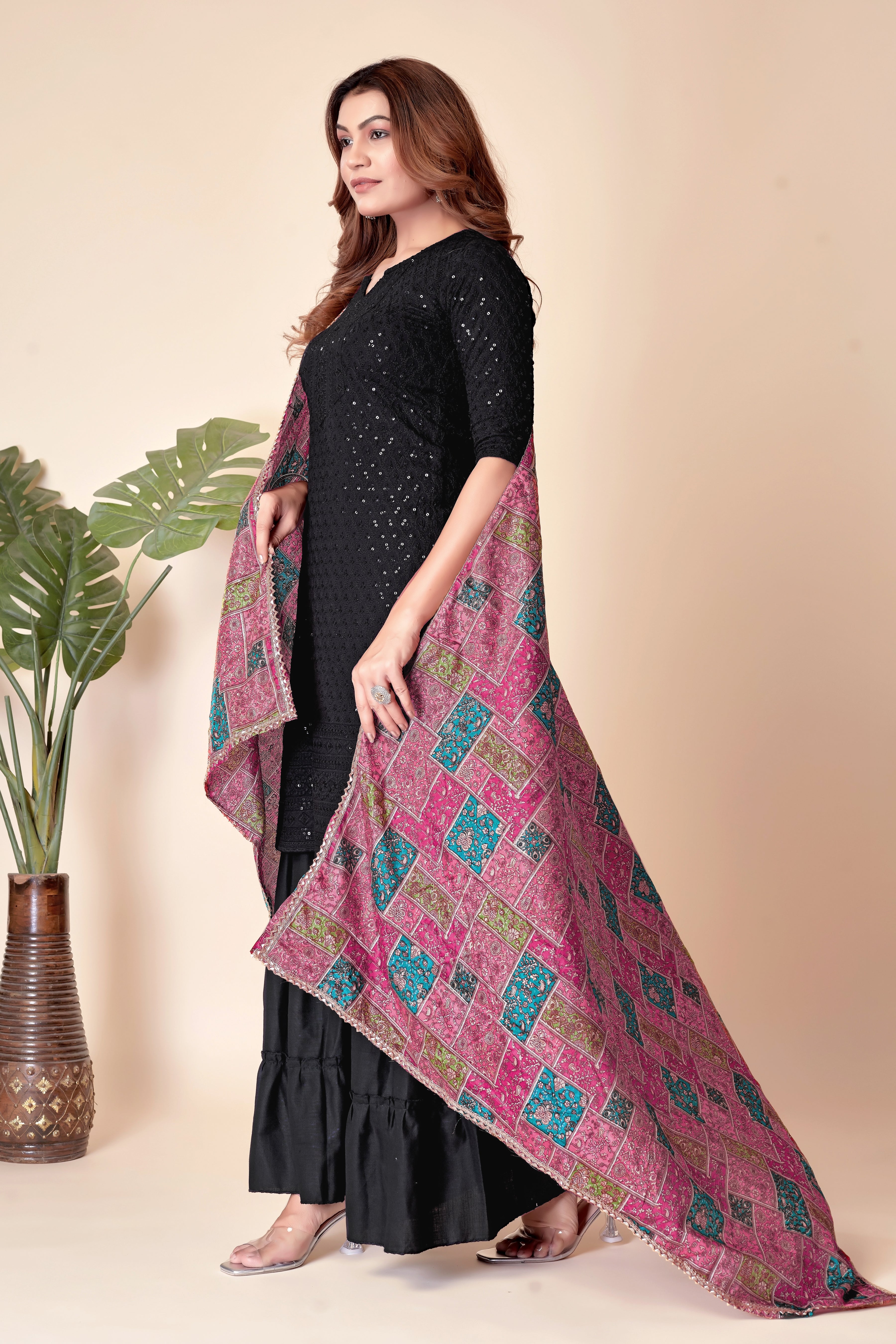 Gulabi Noor – Pink & Magenta Printed Dupatta