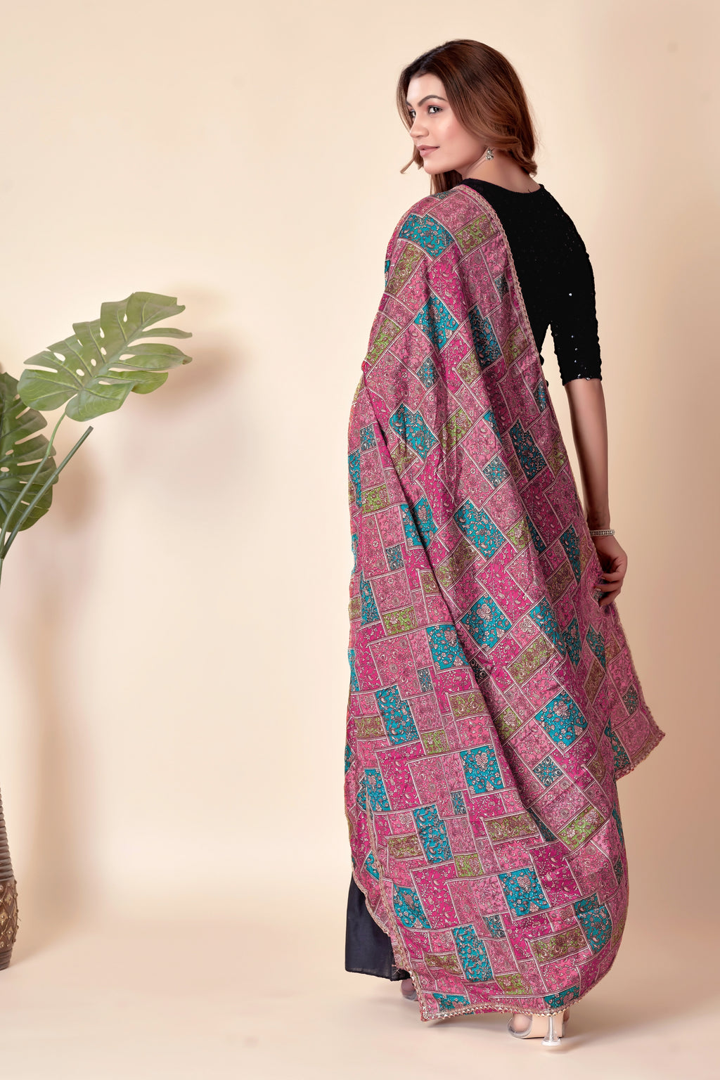 Gulabi Noor – Pink & Magenta Printed Dupatta