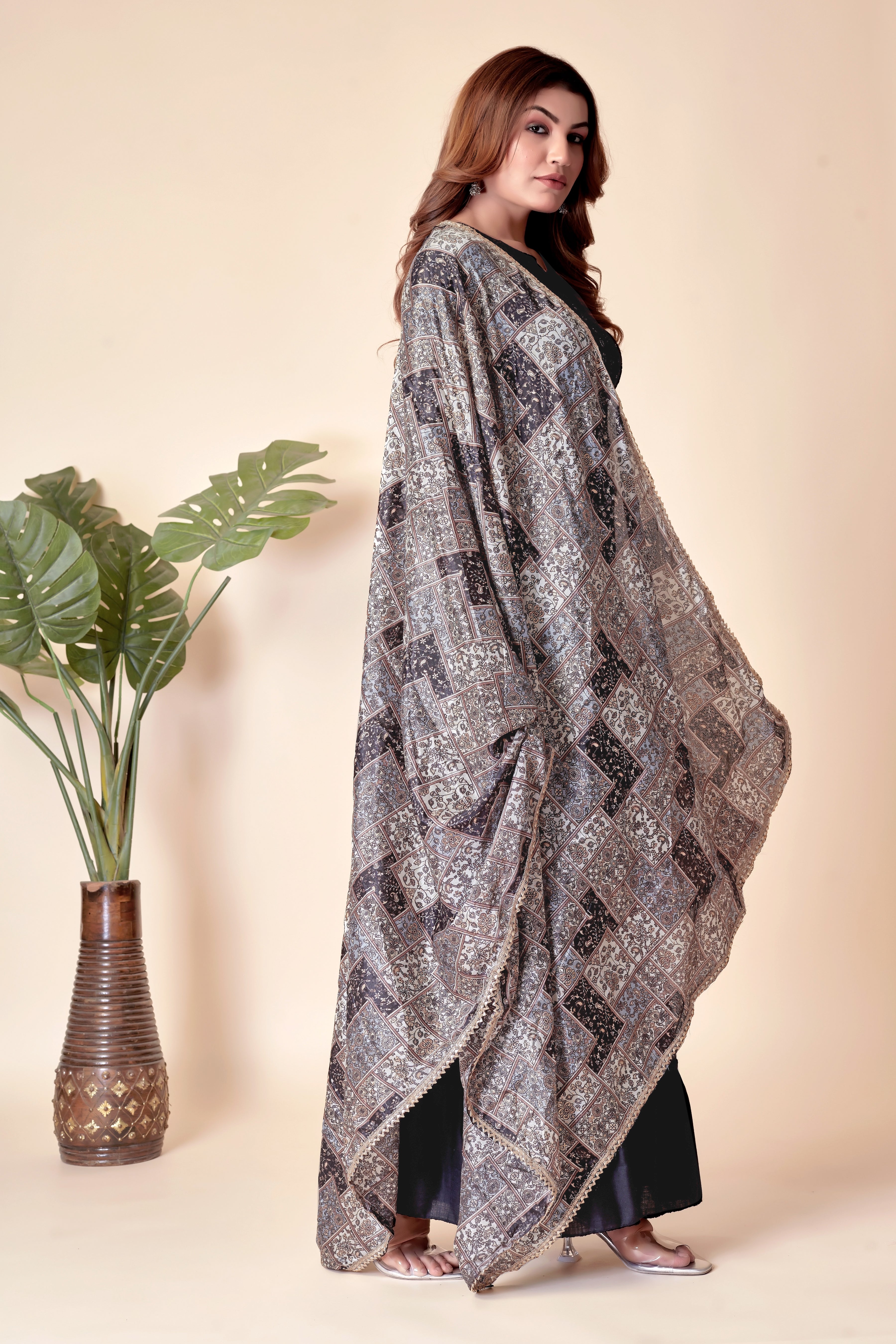 Royal Black Elegance – Printed Crape Dupatta