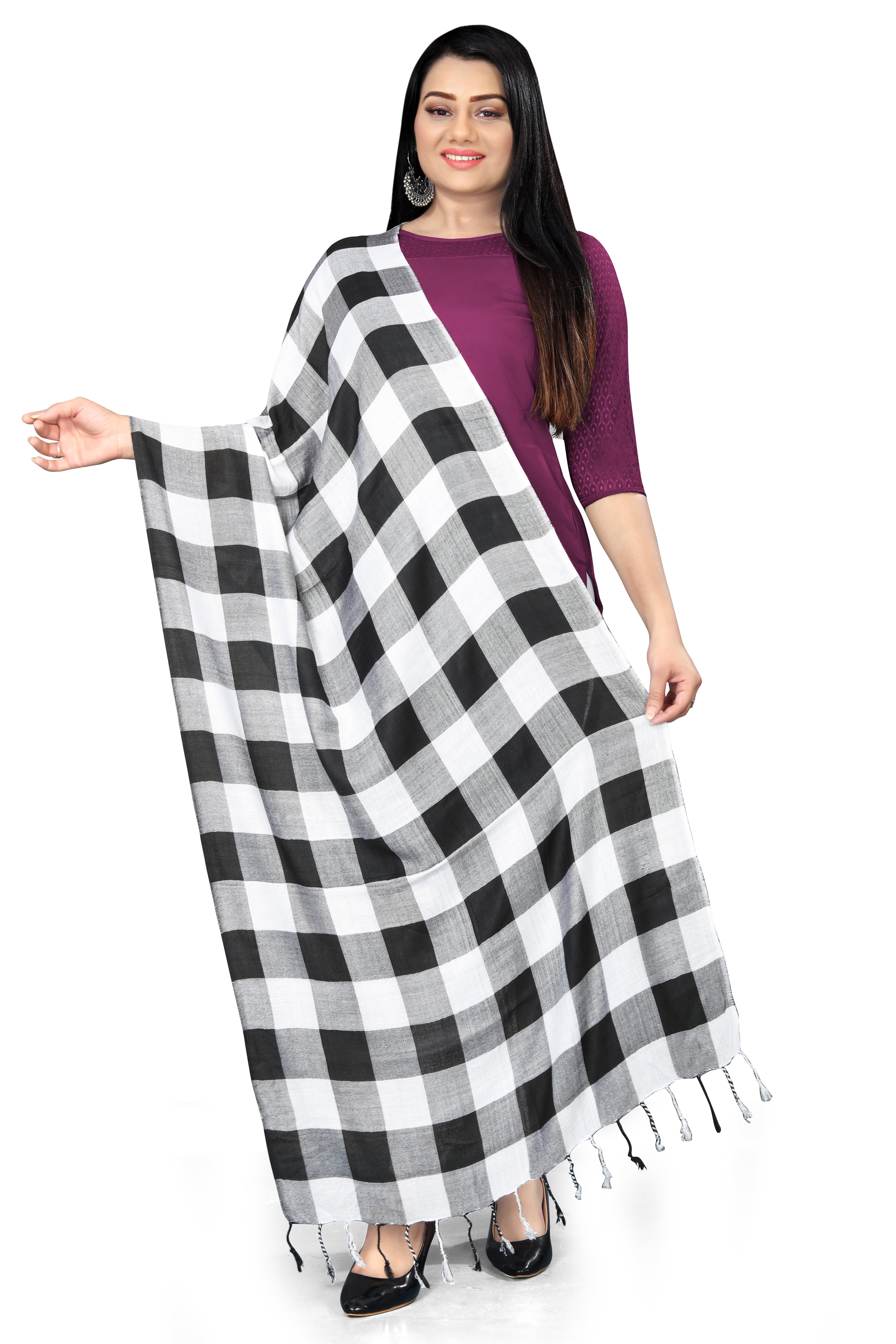 Black And White Color Chakes Scarf For Every Occasion And For Women