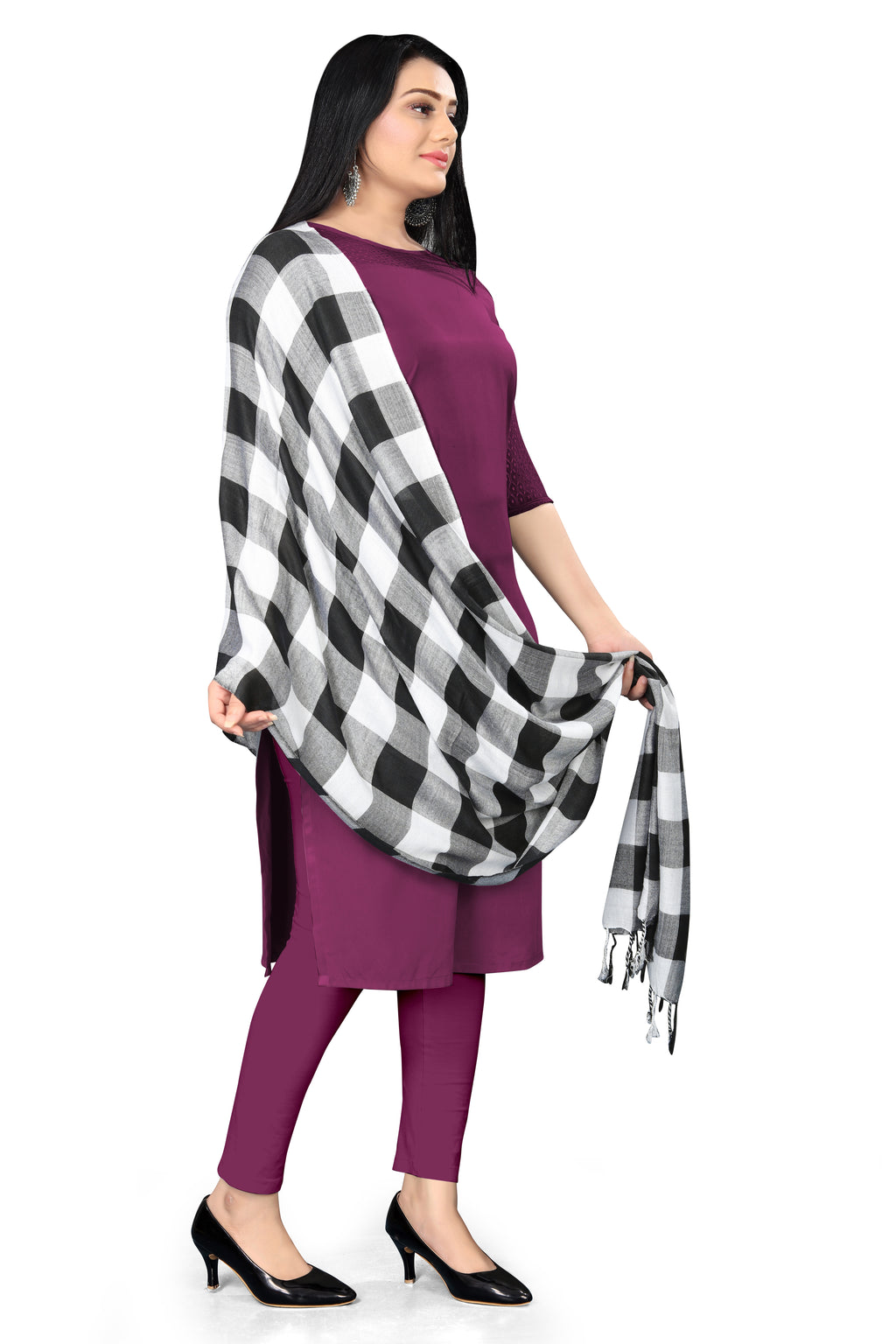 Black And White Color Chakes Scarf For Every Occasion And For Women