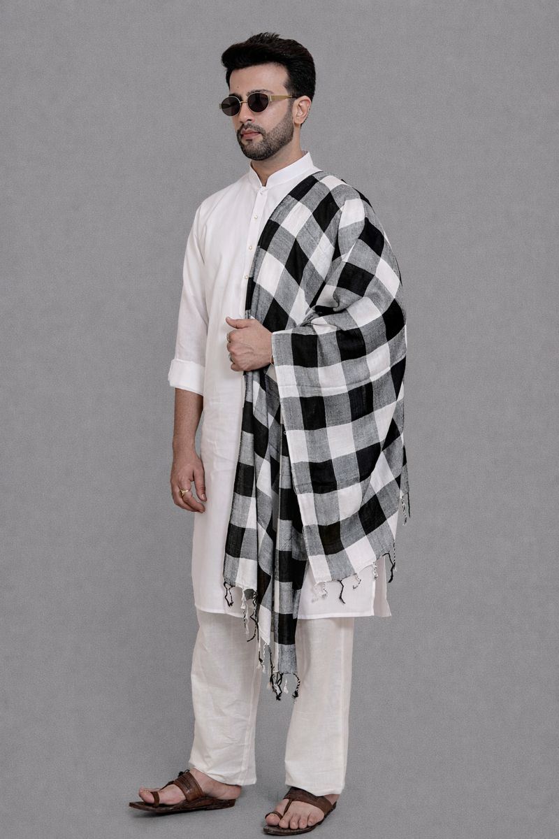 Elegent Stylish Checkered Shawl For Men